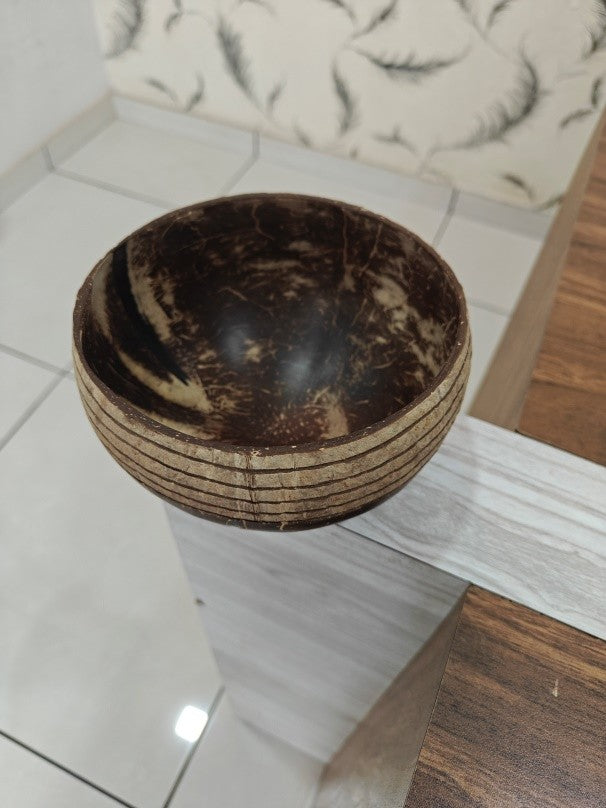 Recycled | Coconut Shell Round Bowl | Large | With fork and spoon
