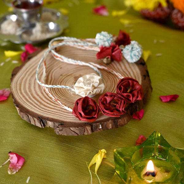 MORALFIBRE - 3 RED & 1 CREAM ROSE RAKHI FOR BHAIYA & BHABHI -  WITH A GIFT OF A TREE!